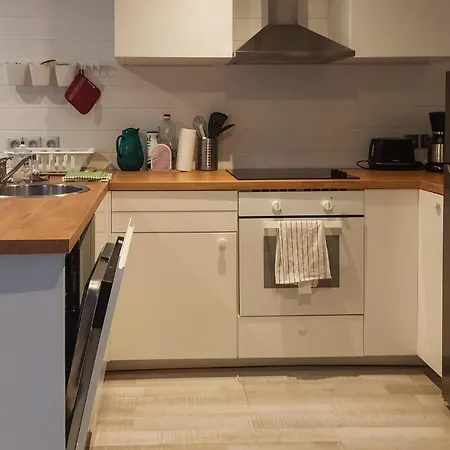 3 Bedroom Lovely In Sainte Croix-volvestre Feriehus