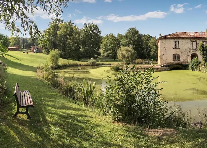 Cozy In Sainte Croix-volvestre Montberaud